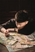 <b>大国小将｜以光为纸科技为墨真假之间绘制将来</b>